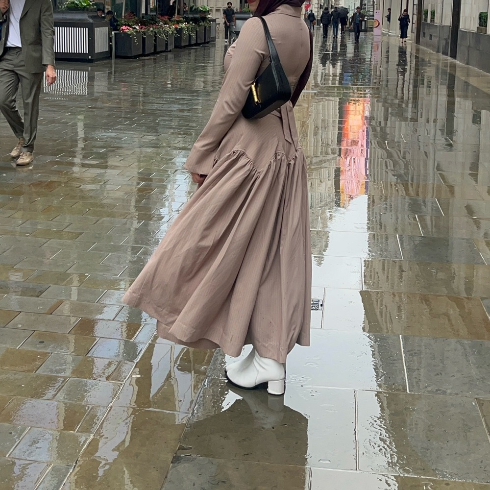 Batul The Collection Diala skirt set in Taupe